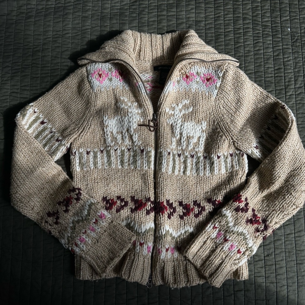 Abercrombie & Fitch — Vintage Zip Sweater